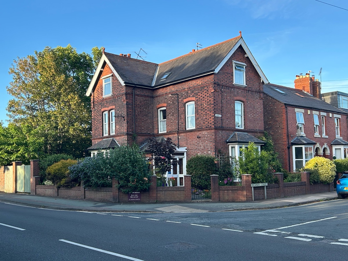Anton Guest House — photo 1