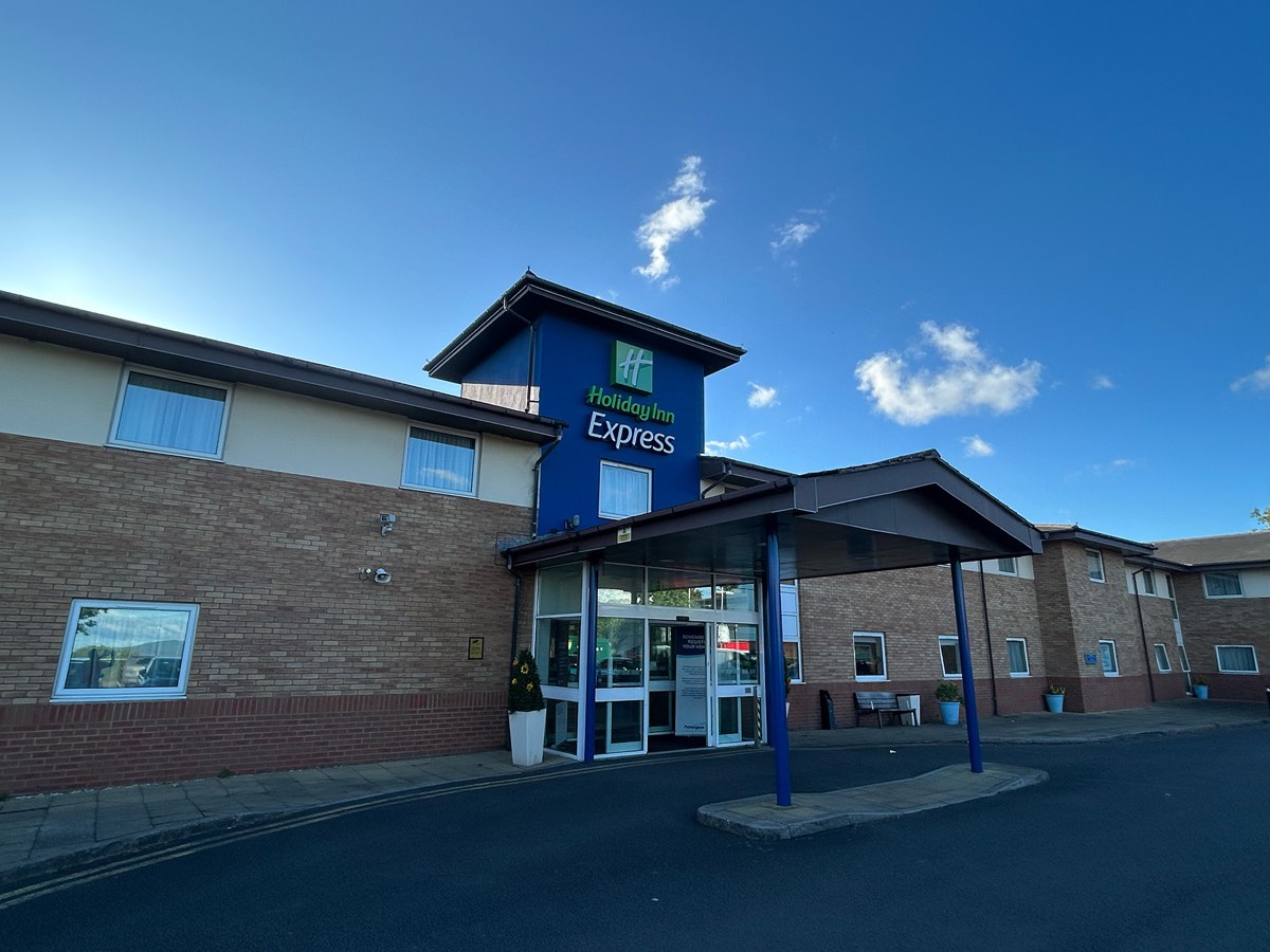 Holiday Inn Express Shrewsbury — photo 1